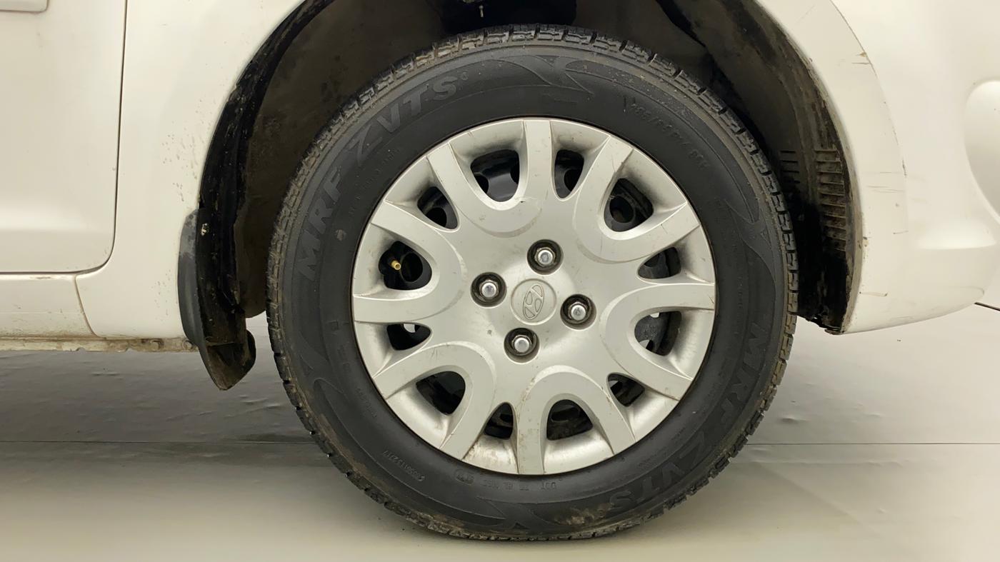 2011 Hyundai i20 MAGNA 1.2, Petrol, Manual, 53,952 km, Right Front Wheel