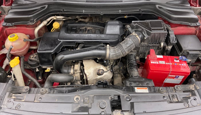 2020 Mahindra XUV300 W8 DIESEL MT, Diesel, Manual, 54,426 km, Open Bonet