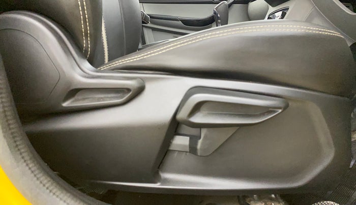 2020 Tata Tiago XZA PLUS PETROL, Petrol, Automatic, 60,051 km, Driver Side Adjustment Panel