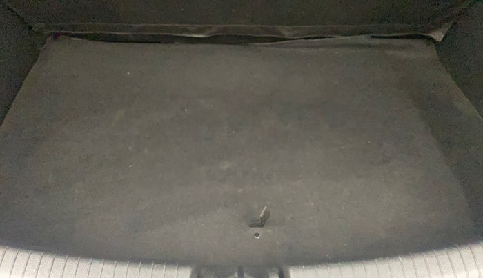 2015 Hyundai Grand i10 SPORTZ 1.2 KAPPA VTVT, Petrol, Manual, 49,022 km, Boot Inside