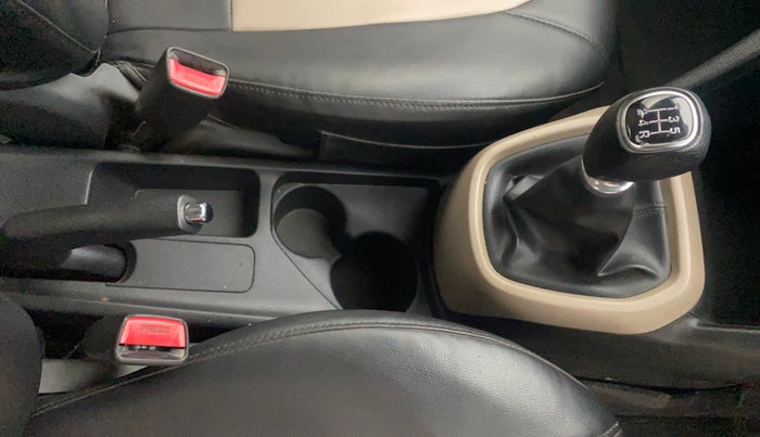 2015 Hyundai Grand i10 SPORTZ 1.2 KAPPA VTVT, Petrol, Manual, 49,022 km, Gear Lever