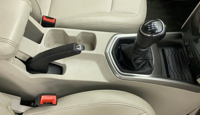 2021 Mahindra XUV300 W8 (O) 1.5 DIESEL, Diesel, Manual, 18,252 km, Gear Lever