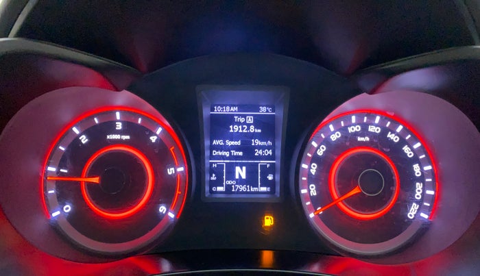 2021 Mahindra XUV300 W8 (O) 1.5 DIESEL, Diesel, Manual, 18,252 km, Odometer Image