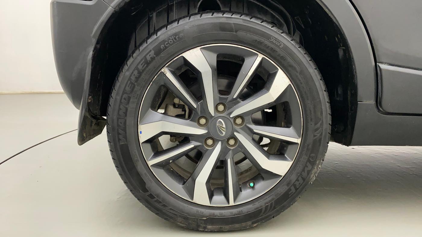 2021 Mahindra XUV300 W8 (O) 1.5 DIESEL, Diesel, Manual, 18,252 km, Right Rear Wheel