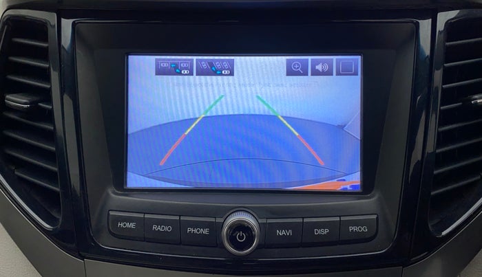 2021 Mahindra XUV300 W8 (O) 1.5 DIESEL, Diesel, Manual, 18,252 km, Parking Camera