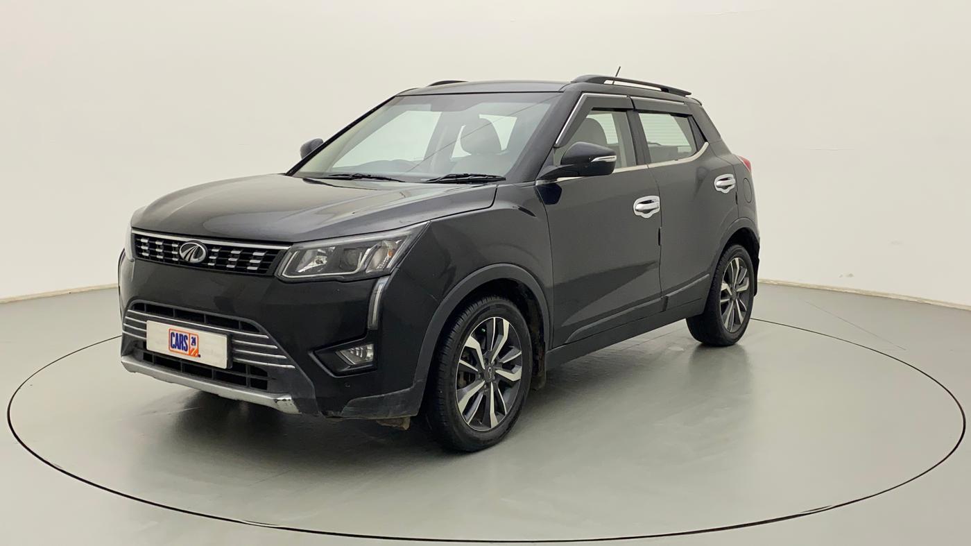 2021 Mahindra XUV300 W8 (O) 1.5 DIESEL, Diesel, Manual, 18,252 km, Left Front Diagonal