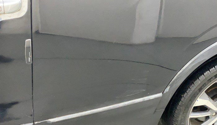 2021 Mahindra XUV300 W8 (O) 1.5 DIESEL, Diesel, Manual, 18,252 km, Rear left door - Minor scratches
