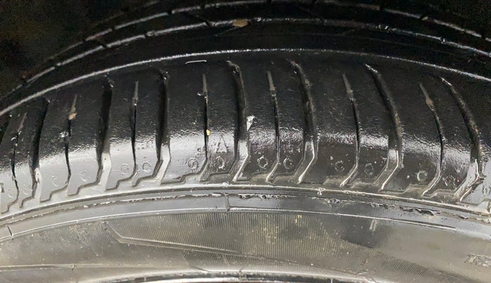 2024 Hyundai NEW I20 SPORTZ 1.2 IVT, Petrol, Automatic, 13,153 km, Right Front Tyre Tread