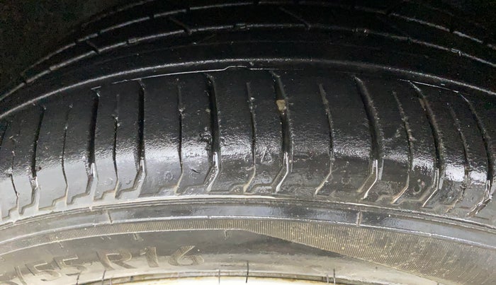 2024 Hyundai NEW I20 SPORTZ 1.2 IVT, Petrol, Automatic, 13,153 km, Left Front Tyre Tread