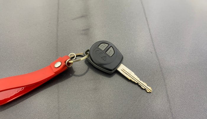 2020 Maruti S PRESSO VXI CNG, CNG, Manual, 53,895 km, Key Close Up