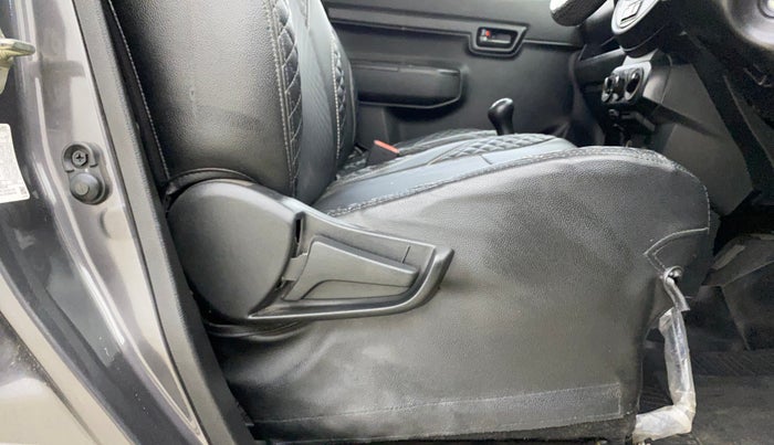 2020 Maruti S PRESSO VXI CNG, CNG, Manual, 53,895 km, Driver Side Adjustment Panel
