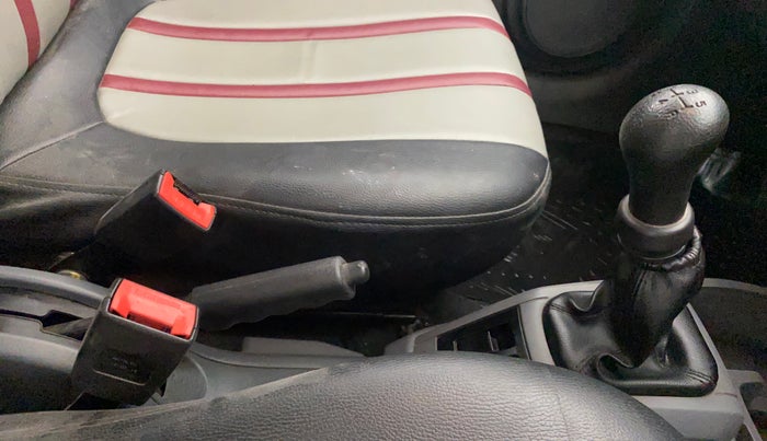 2015 Maruti Alto 800 LXI, Petrol, Manual, 20,931 km, Gear Lever