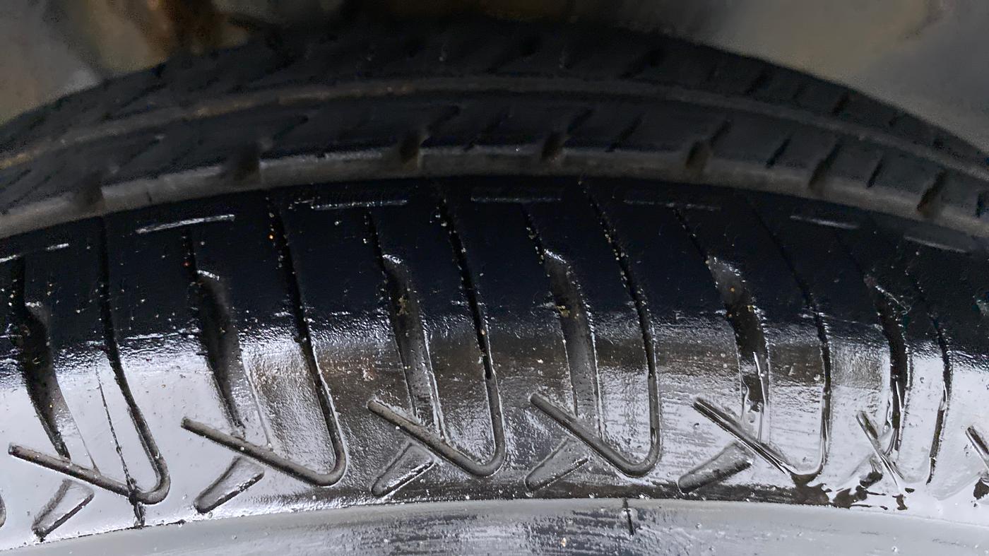 2019 Maruti Alto 800 LXI, Petrol, Manual, 34,601 km, Right Front Tyre Tread