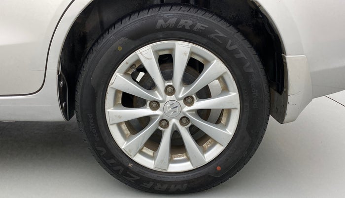 2012 Maruti Ertiga ZXI, Petrol, Manual, 71,736 km, Left Rear Wheel