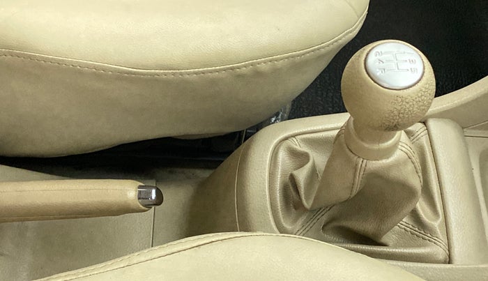 2012 Maruti Ertiga ZXI, Petrol, Manual, 71,736 km, Gear Lever