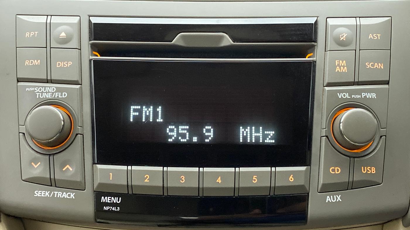 2012 Maruti Ertiga ZXI, Petrol, Manual, 71,736 km, Infotainment System