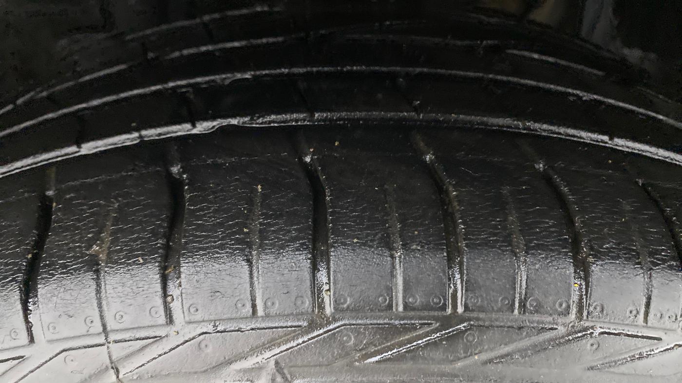 2018 Tata NEXON XMA 1.2, Petrol, Automatic, 46,603 km, Left Front Tyre Tread
