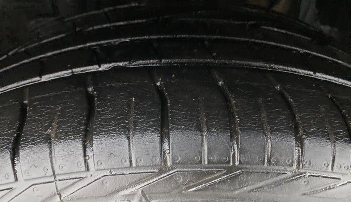 2018 Tata NEXON XMA 1.2, Petrol, Automatic, 46,603 km, Left Front Tyre Tread