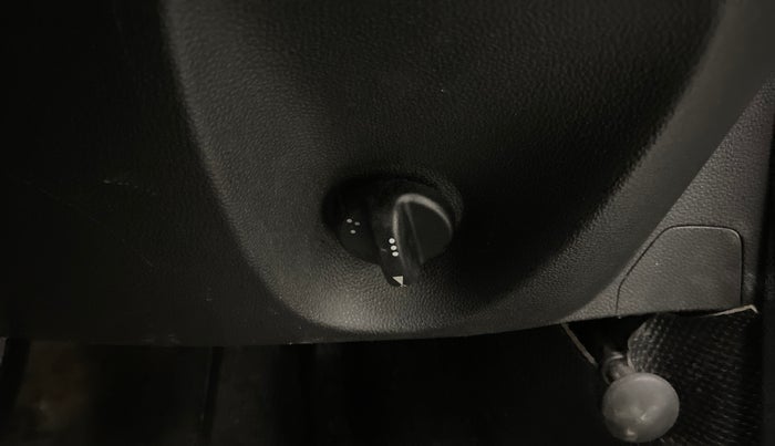 2021 Renault Kwid RXL 1.0, Petrol, Manual, 29,828 km, Dashboard - Headlight height adjustment not working