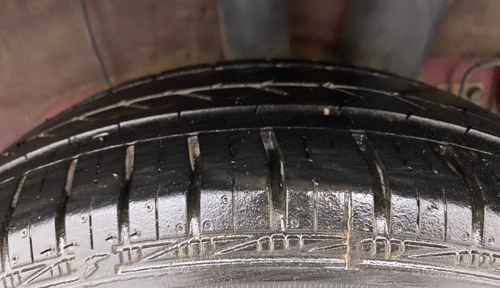 2018 Hyundai Xcent SX 1.2, Petrol, Manual, 27,692 km, Left Rear Tyre Tread