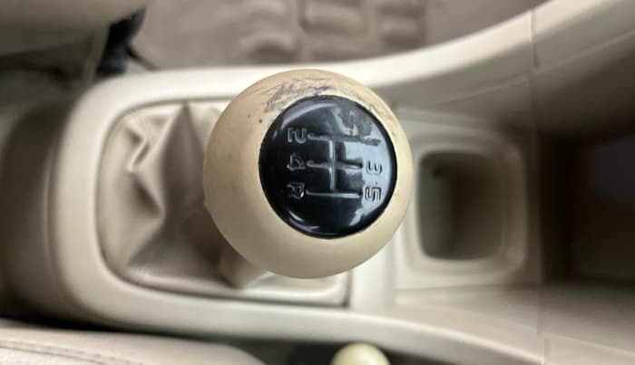 2014 Maruti Ertiga VXI, Petrol, Manual, 79,948 km, Gear Lever