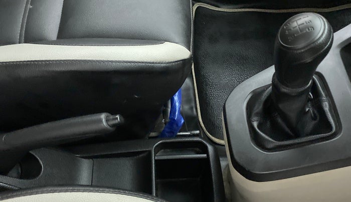 2021 Maruti New Wagon-R LXI CNG 1.0 L, CNG, Manual, 19,383 km, Gear Lever