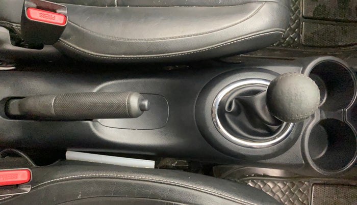 2018 Honda BR-V 1.5L I-VTEC VX, Petrol, Manual, 50,508 km, Gear Lever