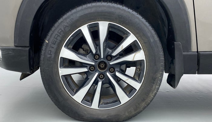 2019 Nissan Kicks XV PETROL, Petrol, Manual, 39,567 km, Left Front Wheel