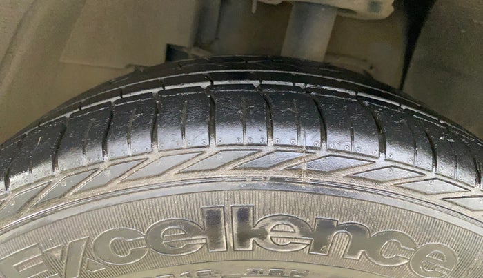 2023 Tata NEXON XZA PLUS PETROL, Petrol, Automatic, 31,560 km, Left Front Tyre Tread