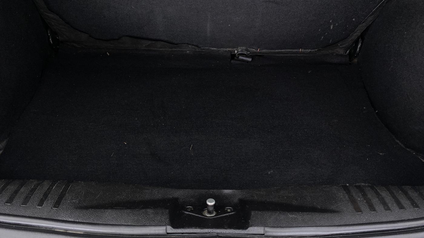 2013 Ford Figo 1.4 TITANIUM DURATORQ, Diesel, Manual, 68,997 km, Boot Inside
