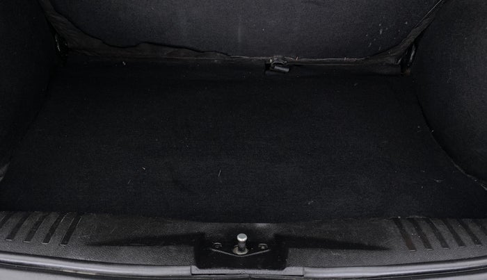 2013 Ford Figo 1.4 TITANIUM DURATORQ, Diesel, Manual, 68,997 km, Boot Inside