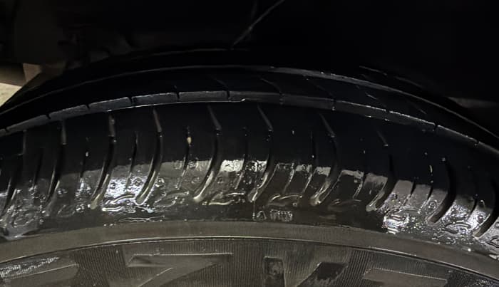2016 Hyundai Grand i10 MAGNA 1.2 KAPPA VTVT, Petrol, Manual, 86,092 km, Right Rear Tyre Tread