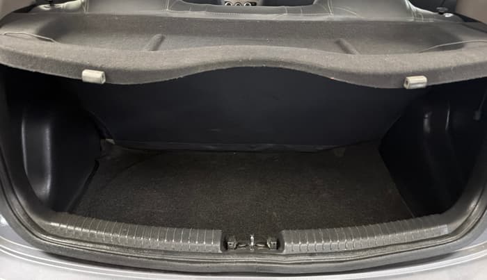 2016 Hyundai Grand i10 MAGNA 1.2 KAPPA VTVT, Petrol, Manual, 86,092 km, Boot Inside