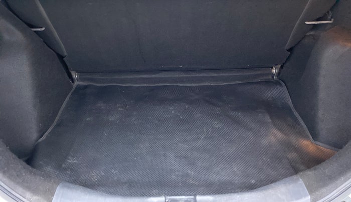 2017 Honda WR-V 1.2 i-VTEC VX MT, Petrol, Manual, 31,789 km, Boot Inside