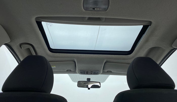 2017 Honda WR-V 1.2 i-VTEC VX MT, Petrol, Manual, 31,789 km, Moonroof/ Sunroof