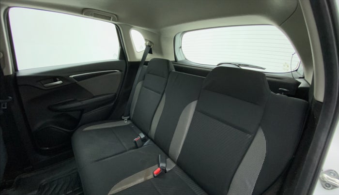 2017 Honda WR-V 1.2 i-VTEC VX MT, Petrol, Manual, 31,789 km, Right Side Rear Door Cabin