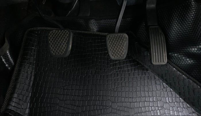 2017 Honda WR-V 1.2 i-VTEC VX MT, Petrol, Manual, 31,789 km, Pedals