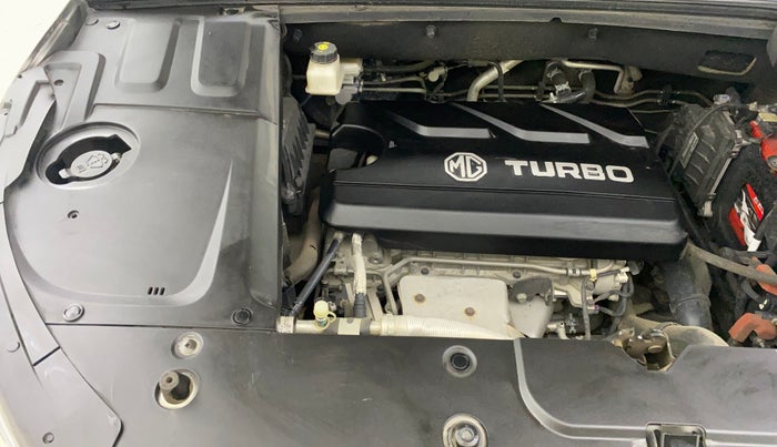 2022 MG HECTOR PLUS SUPER 1.5 PETROL TURBO HYBRID MT 7-STR, Petrol, Manual, 22,736 km, Engine View - Right