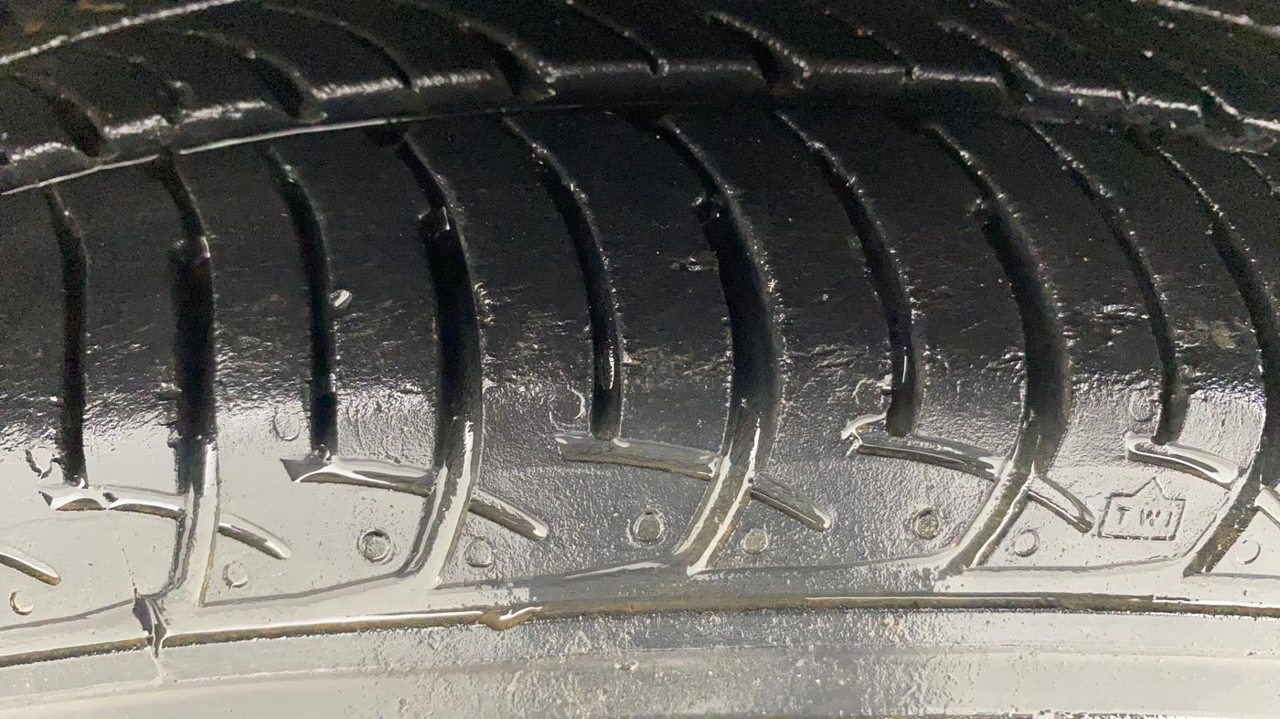 2018 Maruti Celerio VXI (O), Petrol, Manual, 29,872 km, Left Front Tyre Tread