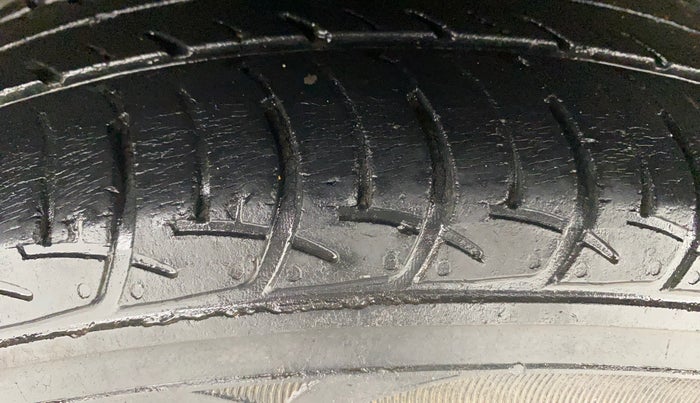2018 Maruti Celerio VXI (O), Petrol, Manual, 29,872 km, Right Rear Tyre Tread