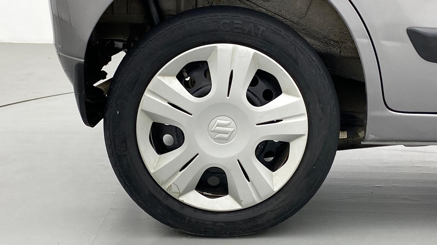 2018 Maruti Wagon R 1.0 VXI, Petrol, Manual, Right Rear Wheel