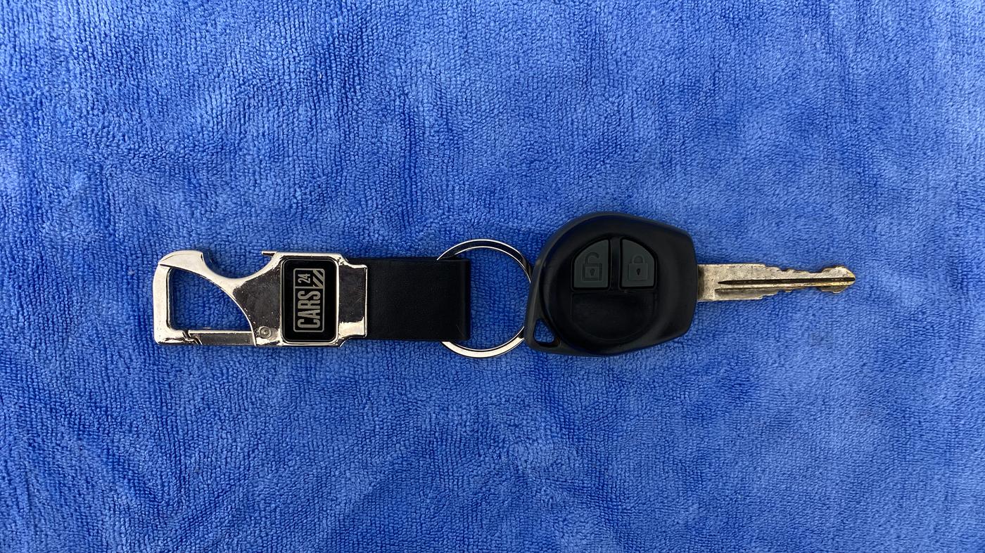 2018 Maruti Wagon R 1.0 VXI, Petrol, Manual, Key Close Up