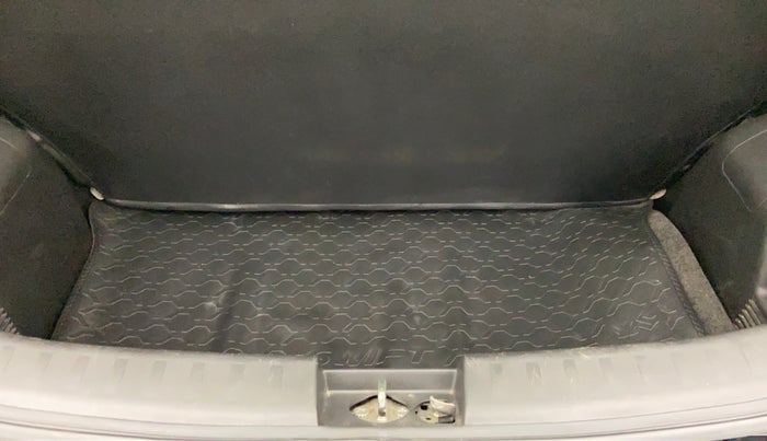 2014 Maruti Swift VXI D, Petrol, Manual, 51,936 km, Boot Inside
