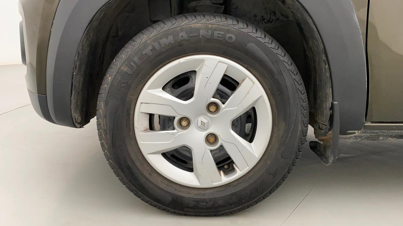 2017 Renault Kwid RXT 1.0, Petrol, Manual, 21,138 km, Left Front Wheel