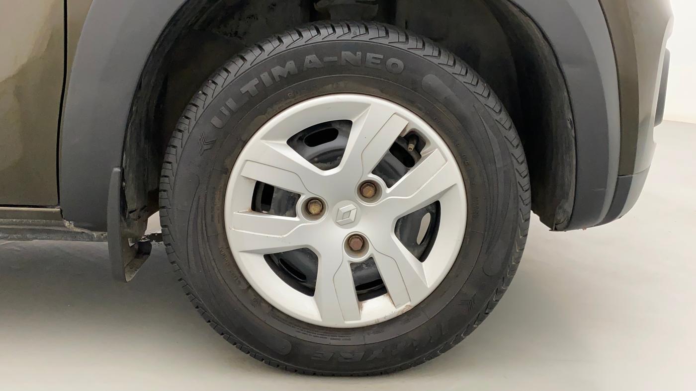 2017 Renault Kwid RXT 1.0, Petrol, Manual, 21,138 km, Right Front Wheel