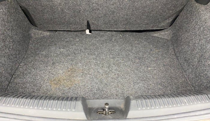 2021 Volkswagen Polo HIGHLINE PLUS 1.0, Petrol, Manual, 38,721 km, Boot Inside