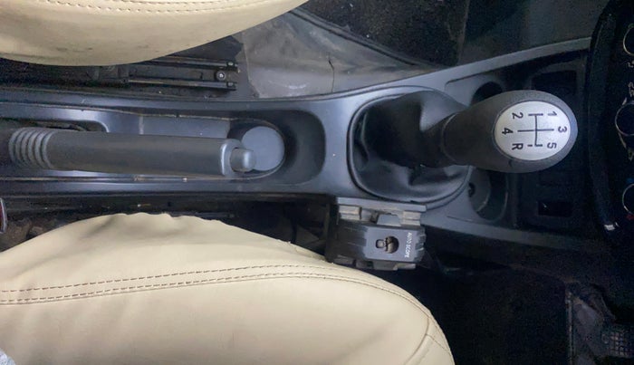 2015 Renault Duster 85 PS RXE DIESEL, Diesel, Manual, 76,908 km, Gear Lever