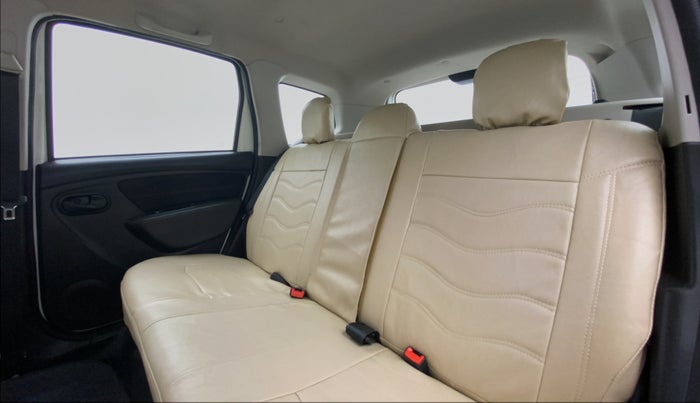 2017 Renault Duster RXS CVT 106 PS, Petrol, Automatic, 31,987 km, Right Side Rear Door Cabin
