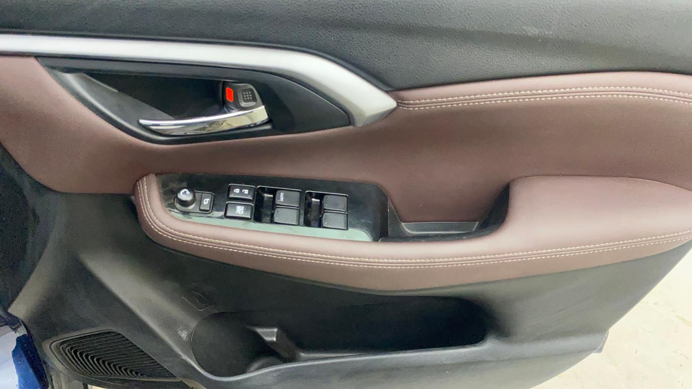 2023 Maruti Grand Vitara ALPHA SMART HYBRID AT, Petrol, Automatic, 7,822 km, Driver Side Door Panels Control