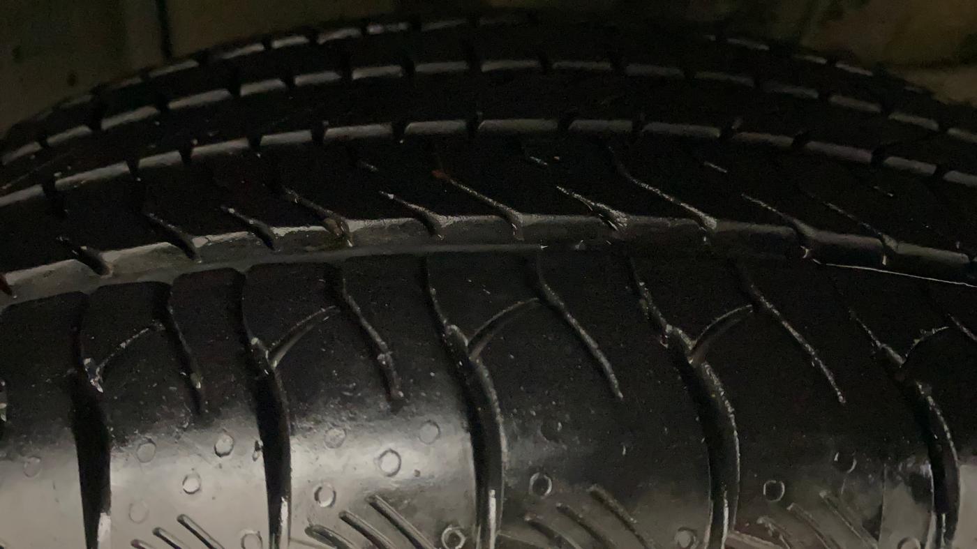 2023 Maruti Grand Vitara ALPHA SMART HYBRID AT, Petrol, Automatic, 7,822 km, Right Front Tyre Tread